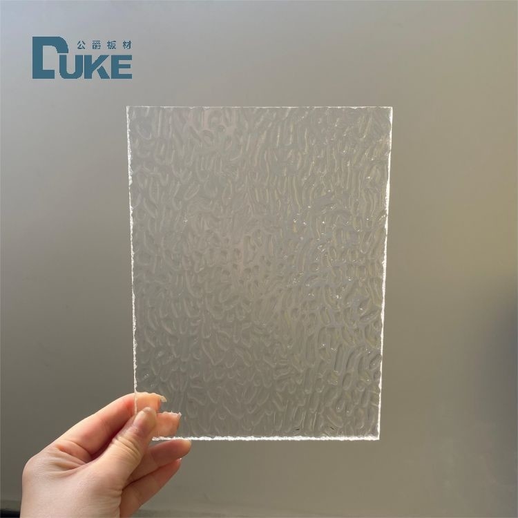 Resistencia química piedra texturizada transparente en forma de V de hoja de acrílico rayada en 6 mm 10 mm de espesor y diseño duradero