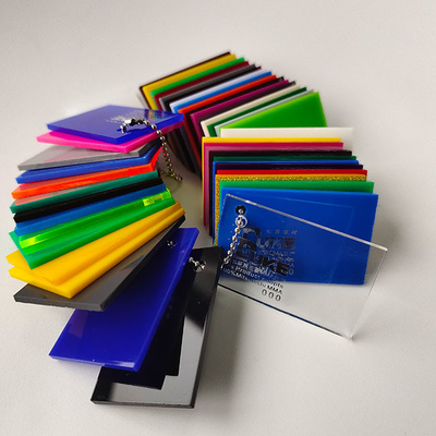Prenda impermeable de acrílico de la hoja de la alta muestra brillante del color para las muestras Lamphouse