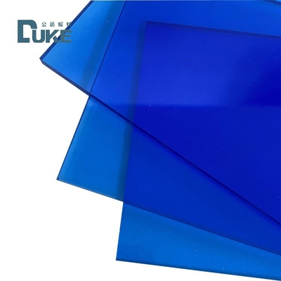Hoja de plexiglás fundido de color azul claro translúcido inquebrantable